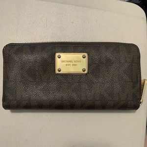 ***REAL MICHAEL KORS WALLET***